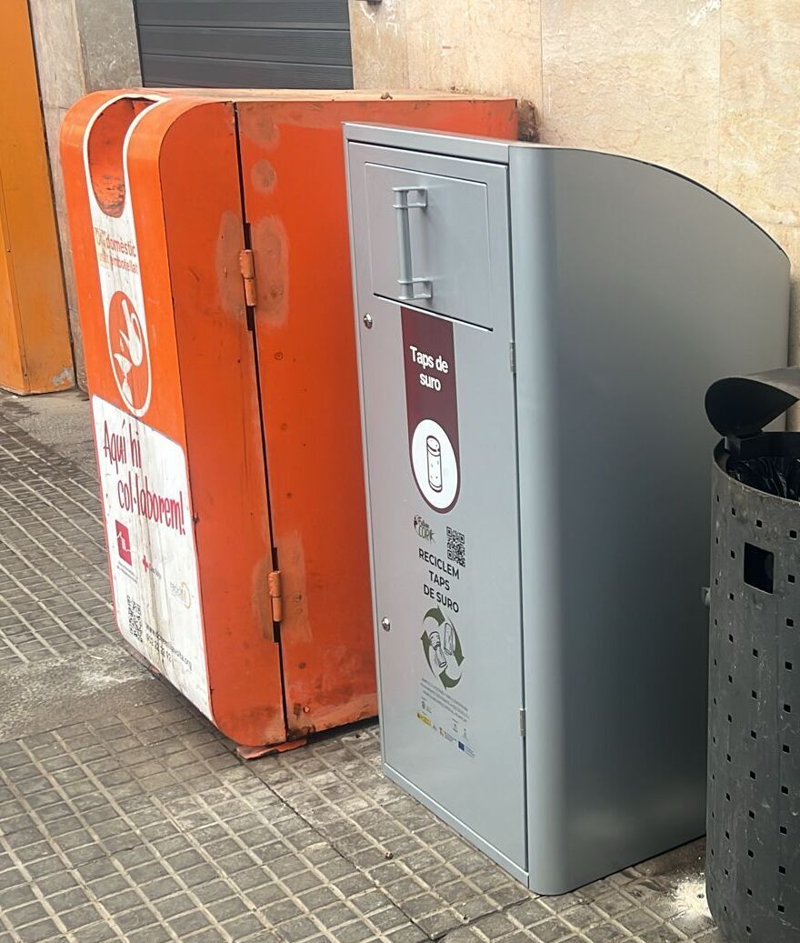 CASSÀ DE LA SELVA I PALAFRUGELL ACULLEN UNA PROVA PILOT DE RECICLATGE DE TAPS DE SURO