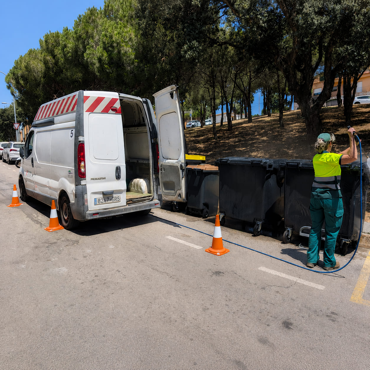 EL CENTRE ESPECIAL DE TREBALL TRAMUNTANA S’INCORPORA AL SERVEI DE MANTENIMENT DELS CONTENIDORS DE PALAFRUGELL